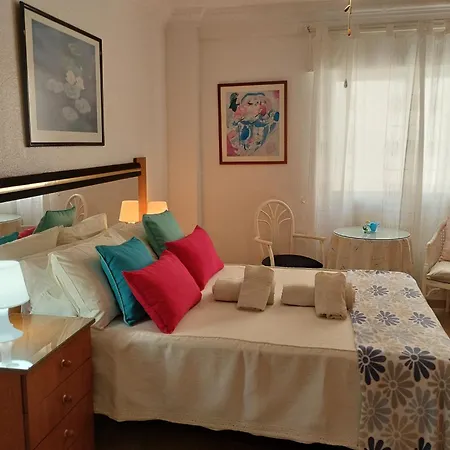 Playa Carina * فوينخيرولا