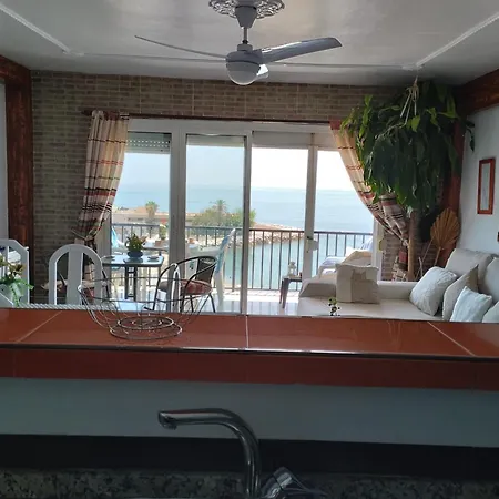 Playa Carina شقة فوينخيرولا